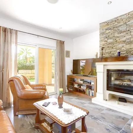 Elegant Summer Family Spacious House * Lagos